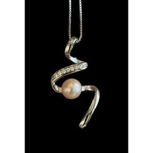 Sterling Silver Pink Freshwater Pearl Pendant And 21” Chain 925